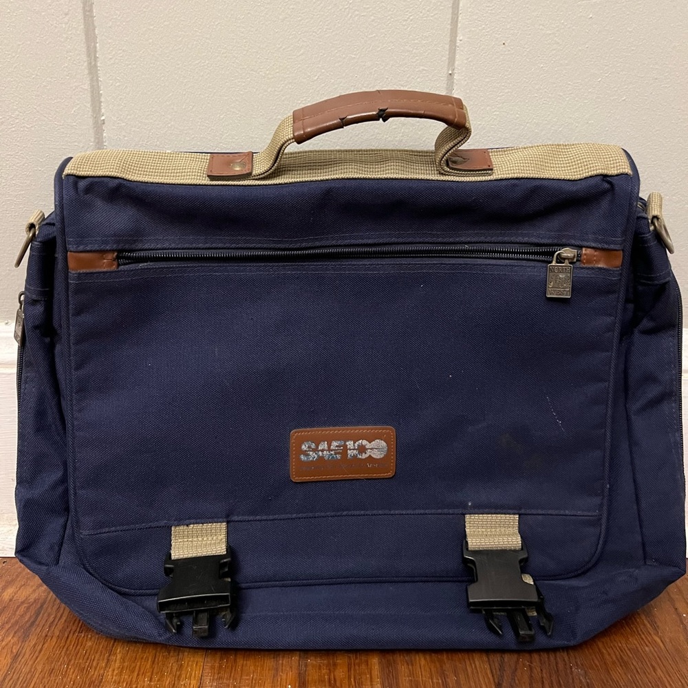 Laptop satchel/briefcase